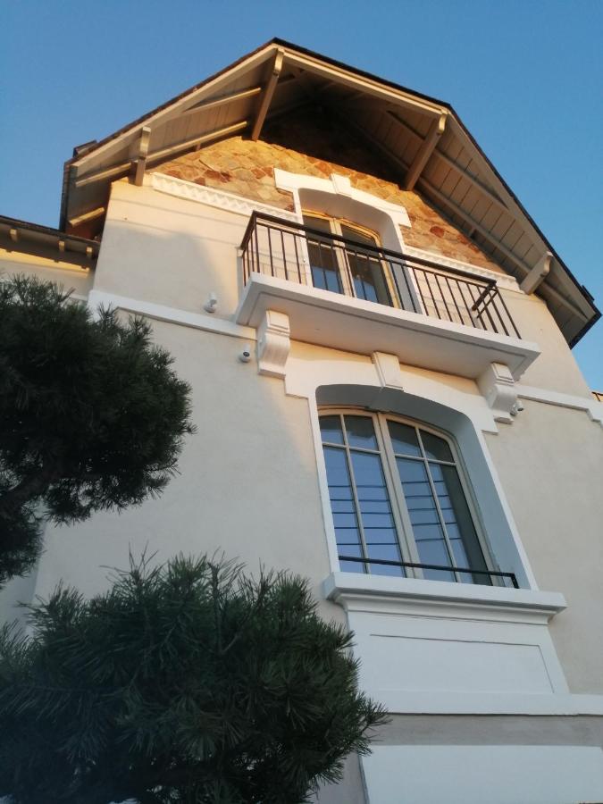 Appart hôtel&Spa La Villa du Port Vannes Extérieur photo